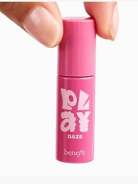 BENEFIT COSMETICS Play Daze Airy Liquid Blush in Willa NIB
